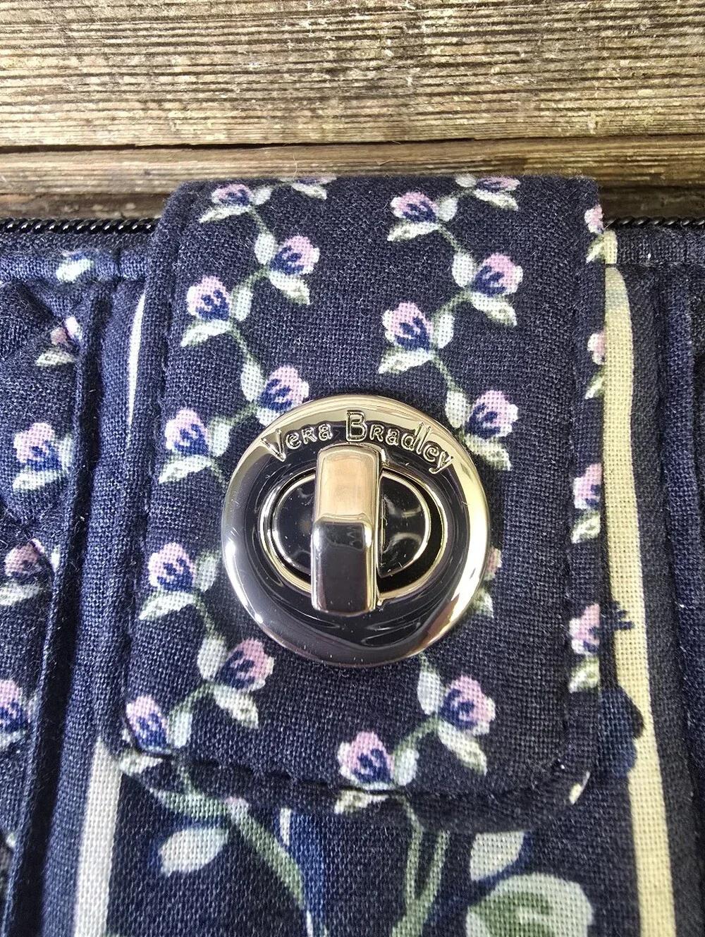 Vera Bradley RFID Turnlock Wallet In Perennial Buds Pattern, NWOT - Picture 3 of 6